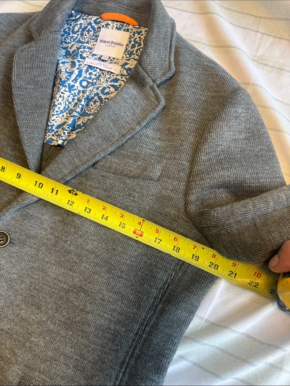 liberty Gray Knit Sport Coat with Patterned Lining - Picture 3 of 8